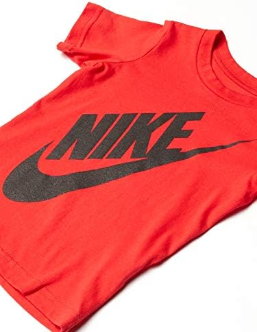 Nike Boys 'Sportska mašina za grafičku majicu