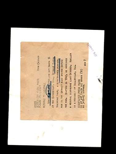 Les Mueller potpisao 1945 7x9 Detroit Tigers Originalna žičana fotografija AUTOGREGE