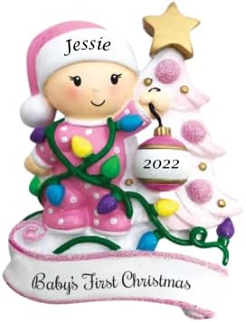 Denise Gifts personalizovani bebin prvi Božićni Ornament 2021 - Baby Decorating Tree Girl Christmas