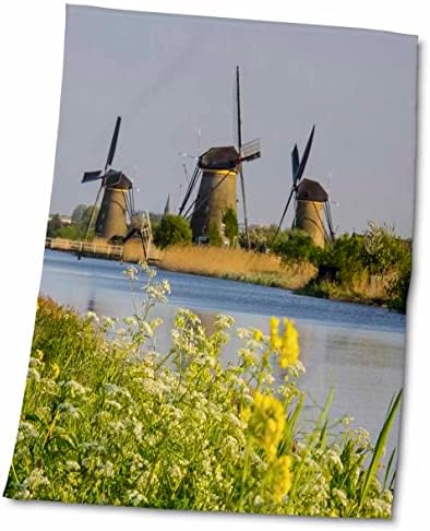 3Droza Holandija, Kinderdijk, vjetrenjače i divljeg cvijeta liniraju kanale. - Ručnici