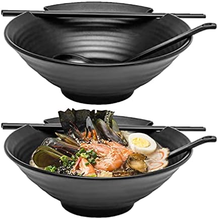 Kimi Cuisine Ramen Bowl set od 2, 8pcs Ukupno sa štapićima, crne melaminske posude sa kašikama za sopu, kockice i velike 37 oz