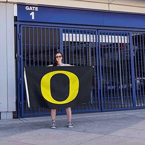 RICO Industries NCAA Oregon patke siva 3 'x 5' zastava bannera 3 'x 5' zastava zabrane jednostrana - unutarnji ili vanjski - kućni dekor