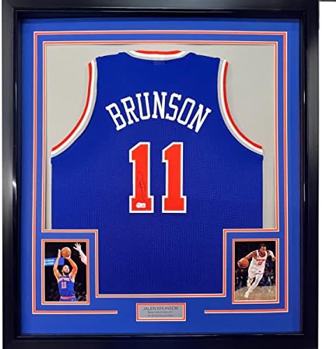Uokvireni autogramirani / potpisan Jalen Brunson 33x42 New York Plavi košarkaški dres Beckett Bas Coa